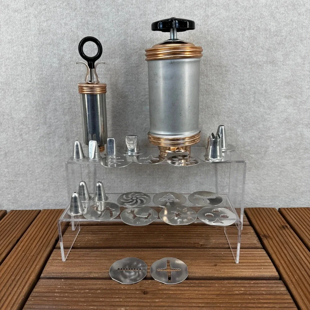 Vtg Mirro Aluminum Cookie Press Icing Decorating Set Spritz Cookies Icing Cakes